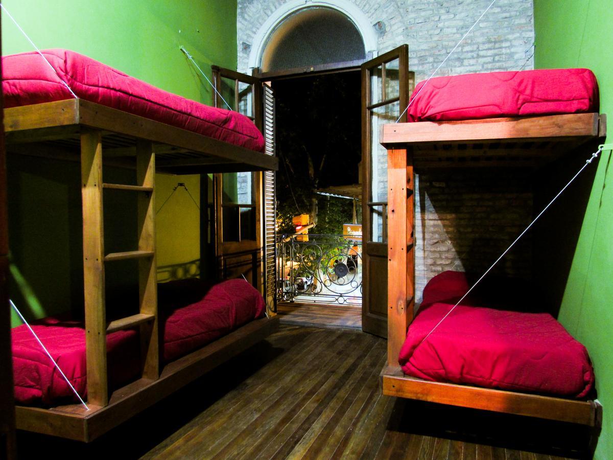 La Casa De Arriba Hostel โรซาริโอ ภายนอก รูปภาพ